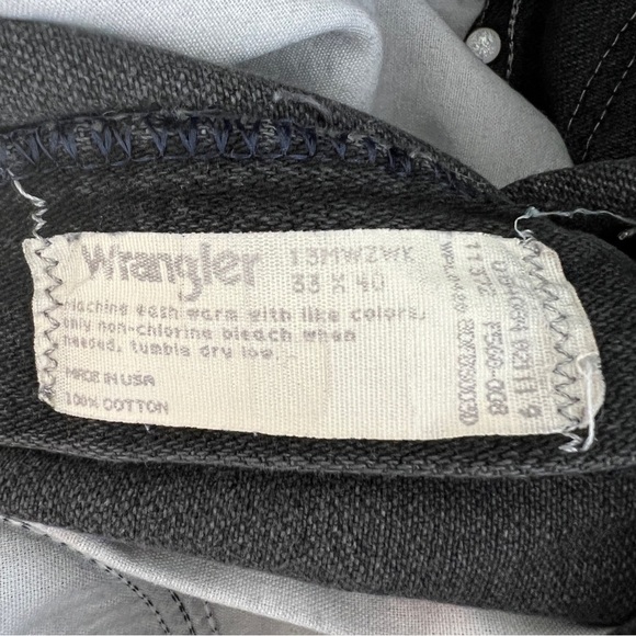 Wrangler Vintage 90s Washed Black Cowboy Cut Long Straight Leg Jeans - Picture 9 of 9